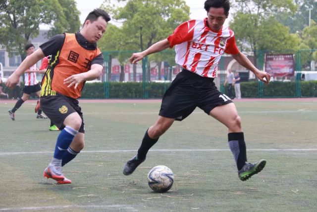 阿斯顿维拉门将英勇表现，助球队收获宝贵积分